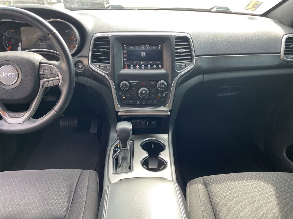 Used 2018 Jeep Grand Cherokee Laredo AWD/4WD image 11