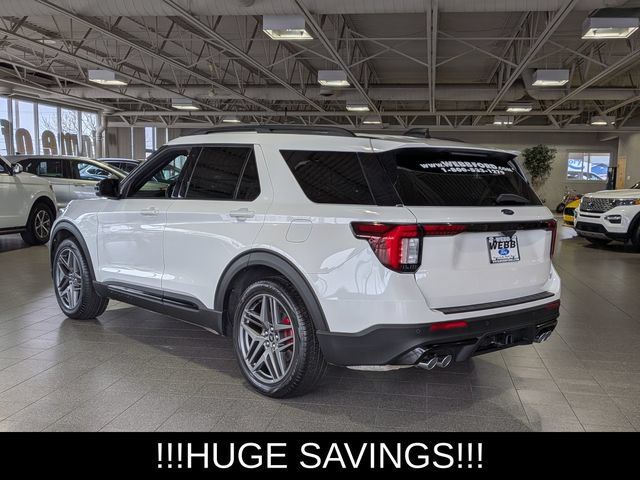Used 2025 Ford Explorer ST AWD/4WD image 6