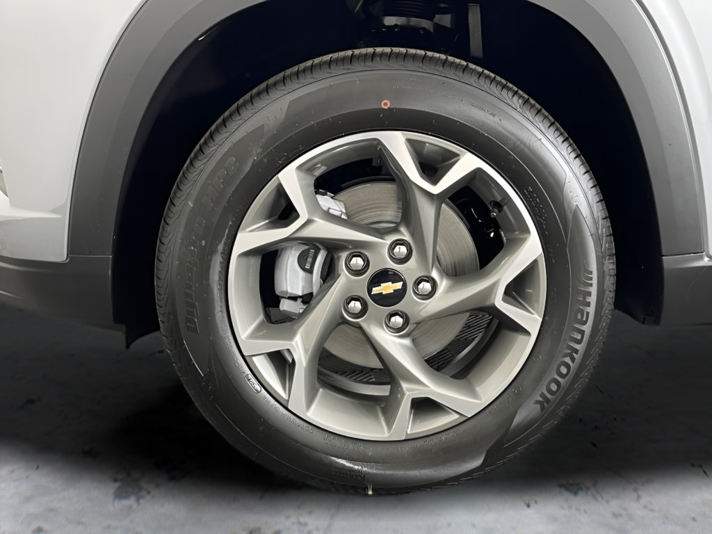 New 2026 Chevrolet Trax LT w/ LT Convenience Package FWD image 21