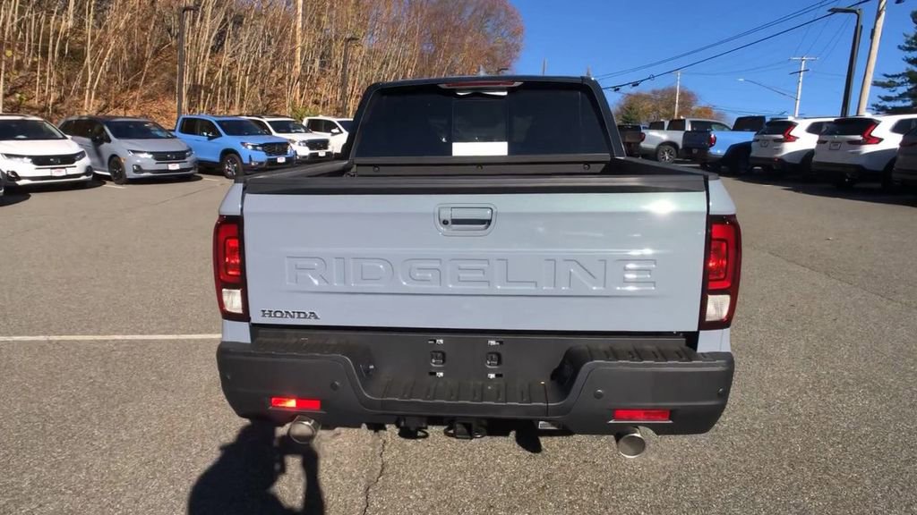 New 2026 Honda Ridgeline Black Edition image 8