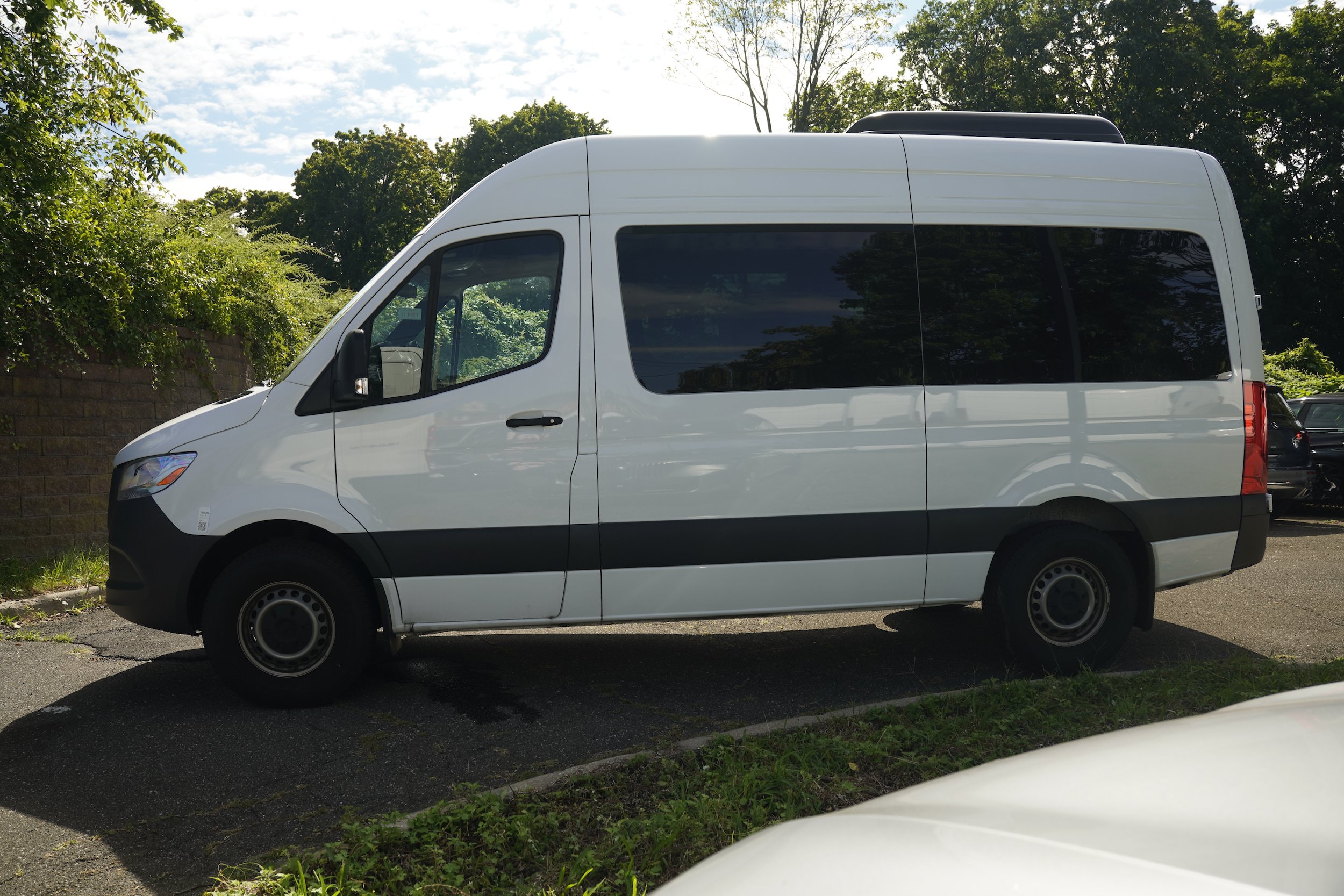 Used 2025 Mercedes-Benz Sprinter 2500 image 4