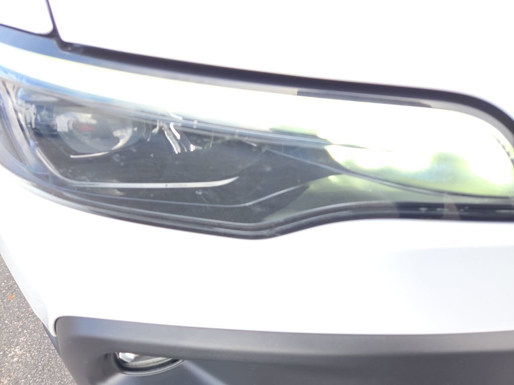 Used 2020 Jeep Cherokee Trailhawk w/ Technology Group image 15