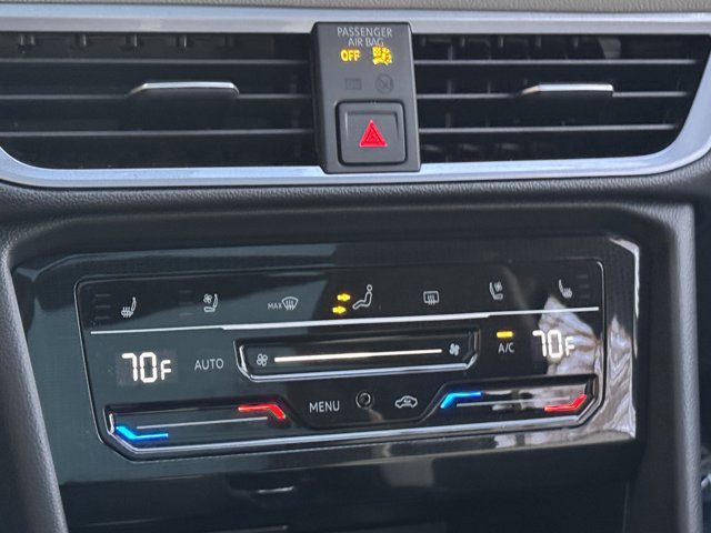 New 2025 Volkswagen Taos SEL image 25