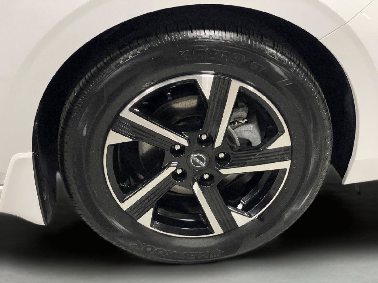 Used 2025 Nissan Sentra SV w/ Trunk Package FWD image 37