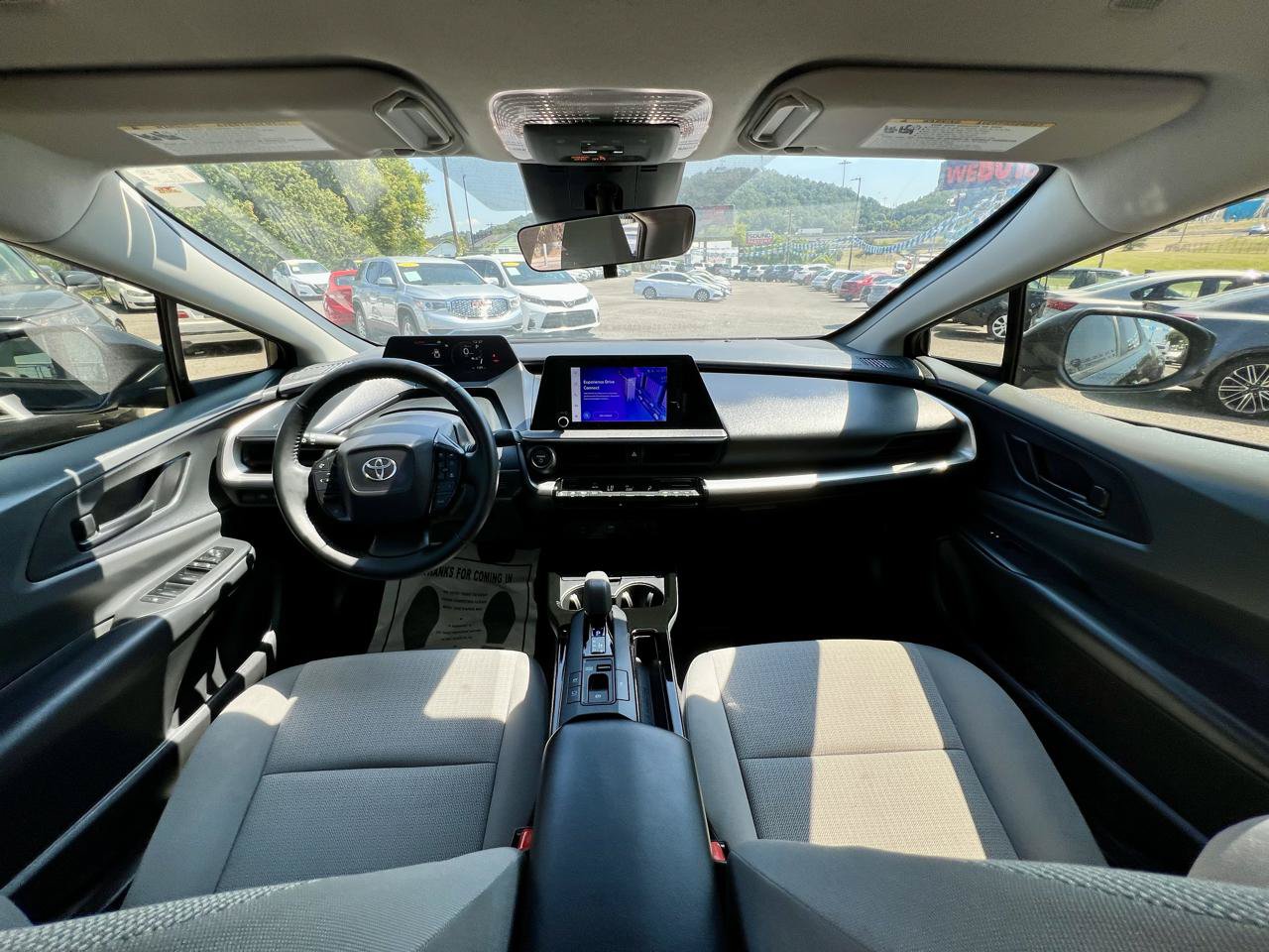 Used 2024 Toyota Prius LE FWD image 18
