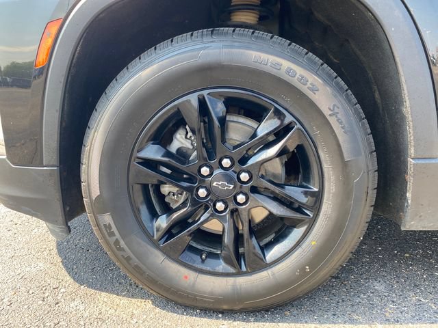 Used 2023 Chevrolet Traverse LT w/ Midnight/Sport Edition AWD/4WD image 22