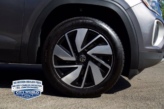 Used 2025 Volkswagen Atlas SE FWD image 6