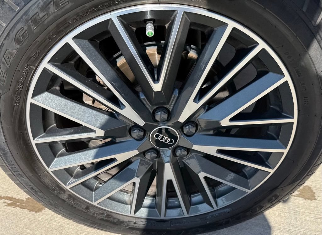 Used 2022 Audi Q3 2.0T Premium Plus AWD/4WD image 10