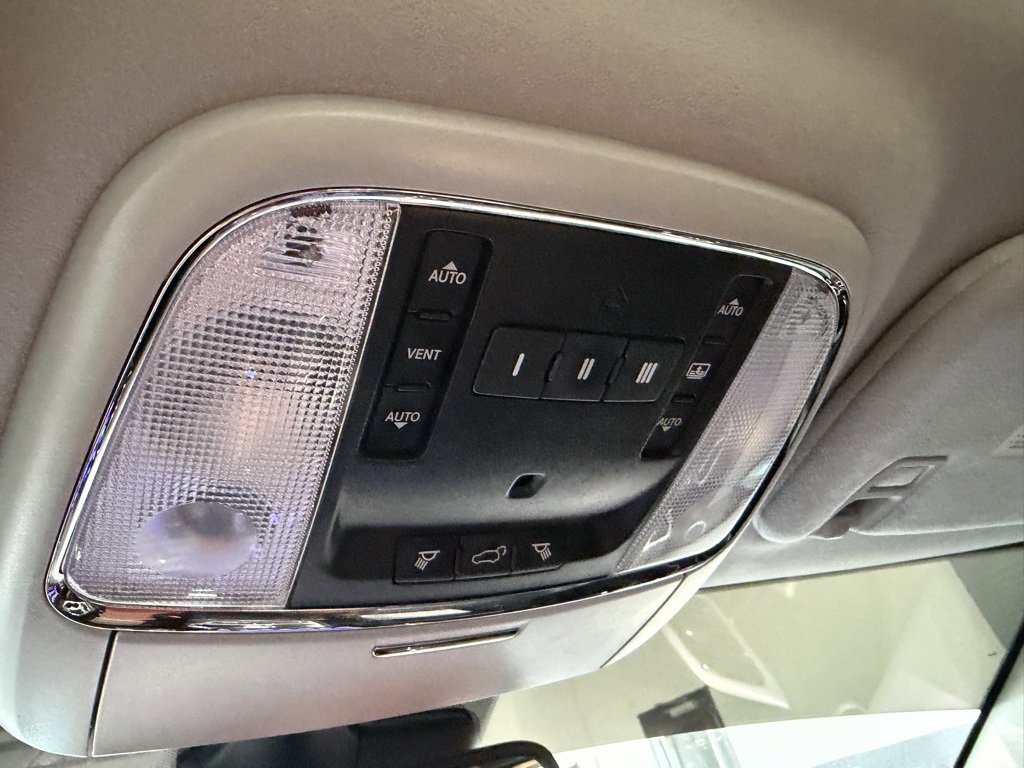 Used 2019 Jeep Grand Cherokee Summit w/ Platinum Series Group image 23