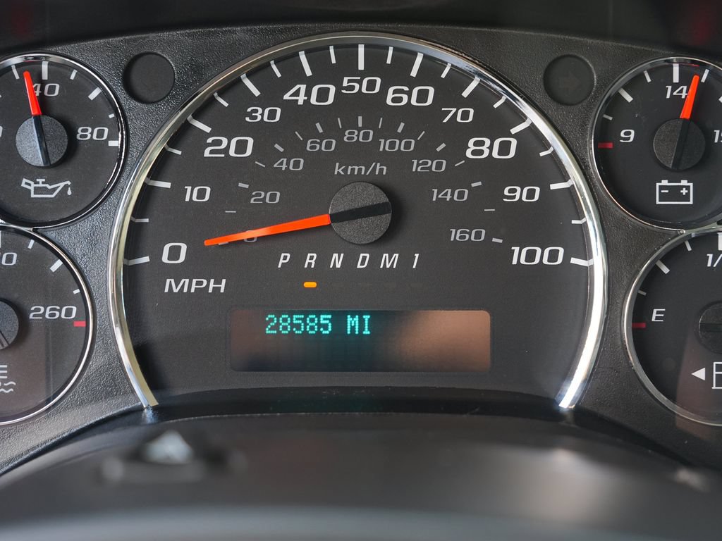 Used 2017 Chevrolet Express 2500 RWD image 26