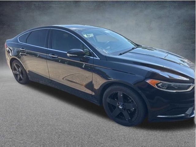 Used 2018 Ford Fusion SE w/ Fusion SE Technology Package FWD image 10
