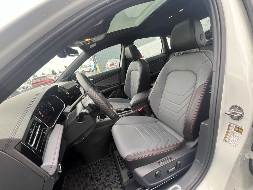 Certified 2026 Volkswagen Jetta GLI Autobahn w/ GLI Black Package FWD image 11