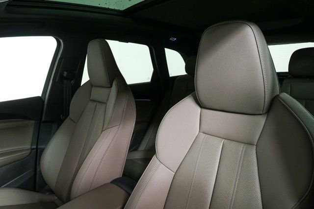 Used 2025 Audi Q5 Prestige image 5