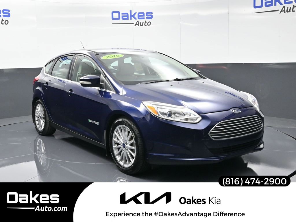 Used 2016 Ford Focus Base w/ Exterior Protection Package image 1
