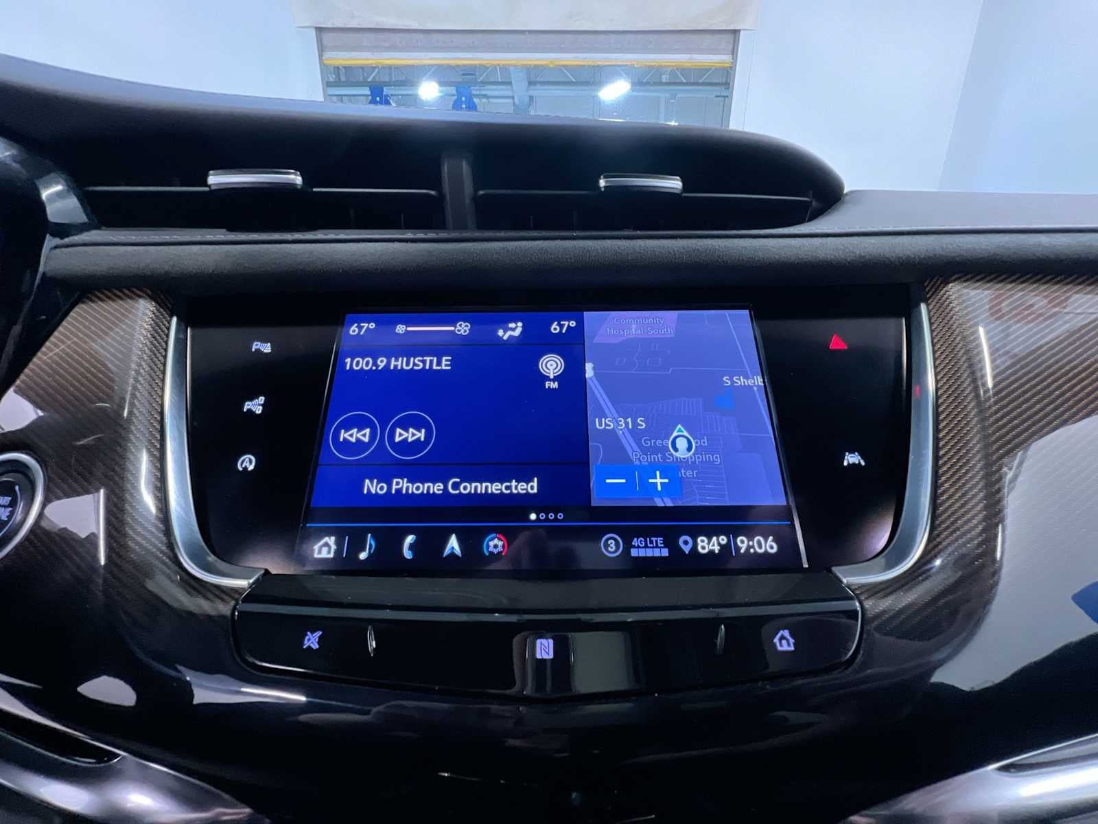 Used 2020 Cadillac XT6 Premium Luxury w/ Platinum Package AWD/4WD image 24