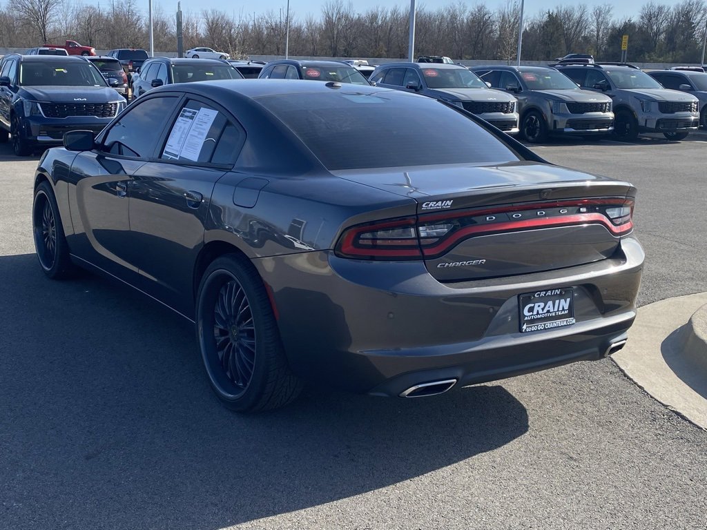 Used 2020 Dodge Charger SXT image 5