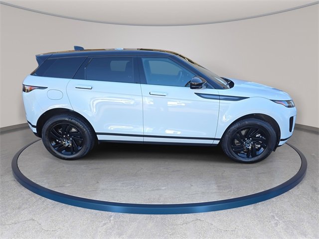 Used 2025 Land Rover Range Rover Evoque S image 4