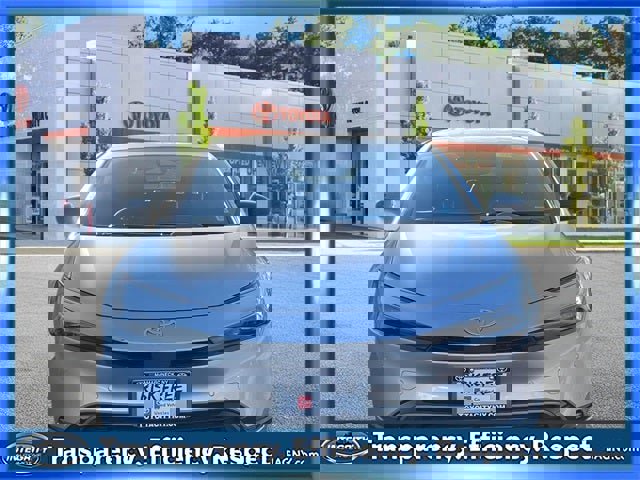 Certified 2023 Toyota Prius XLE image 2