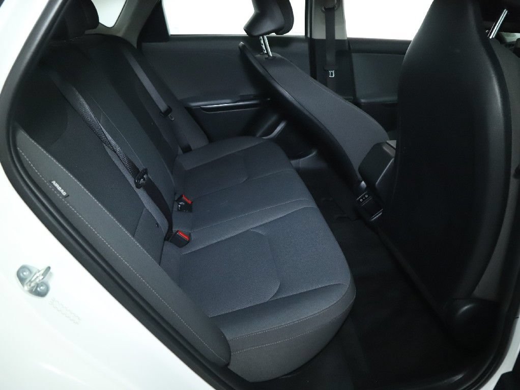 Used 2025 Kia K4 FWD image 32