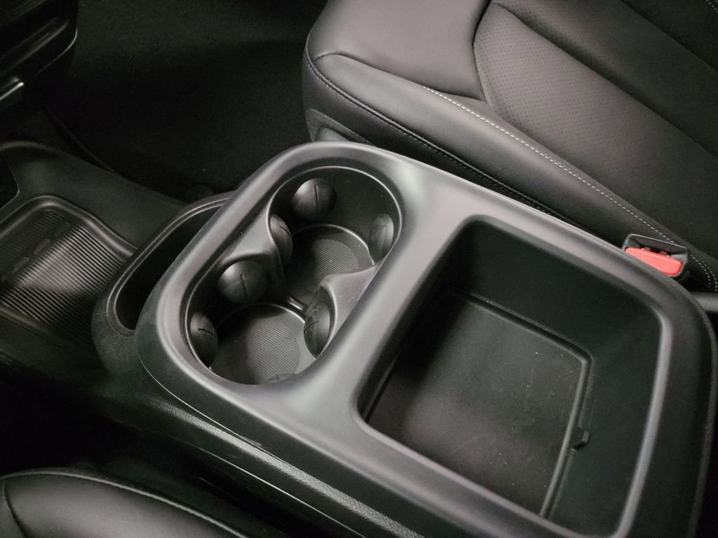 New 2026 Chrysler Pacifica Select w/ S Appearance Package image 28