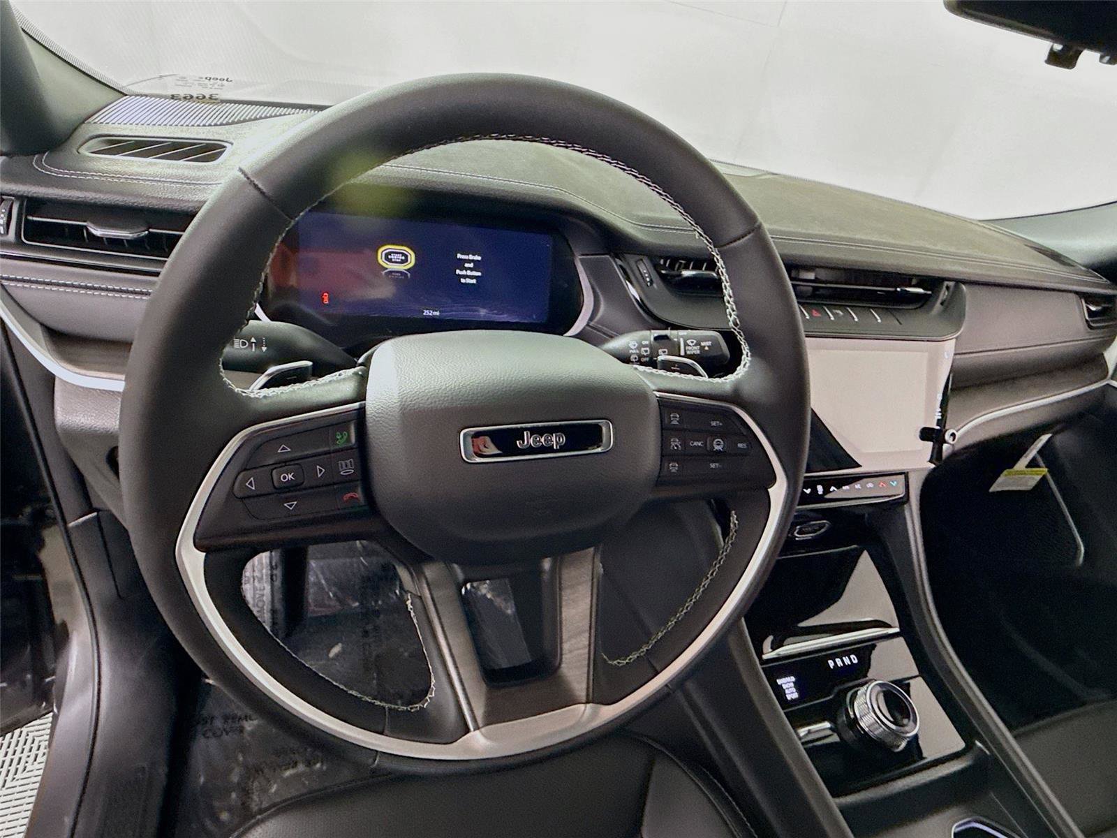 New 2026 Jeep Grand Cherokee L Limited w/ Luxury Tech Group II image 6