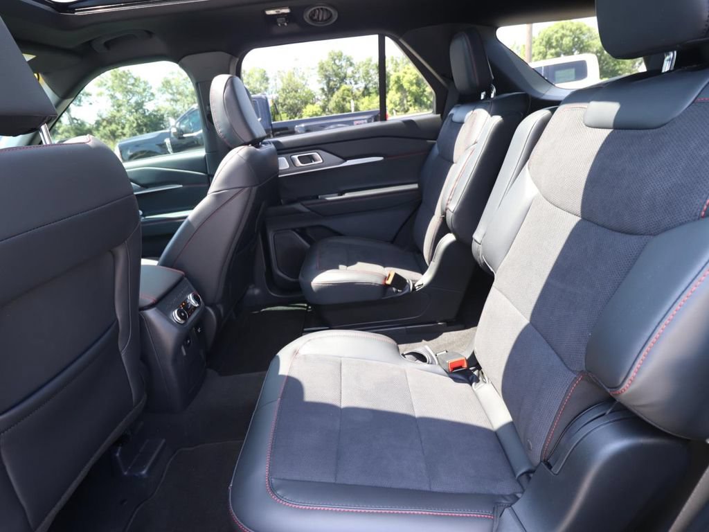 Used 2026 Ford Explorer ST w/ Sun And Sound Package RWD image 14