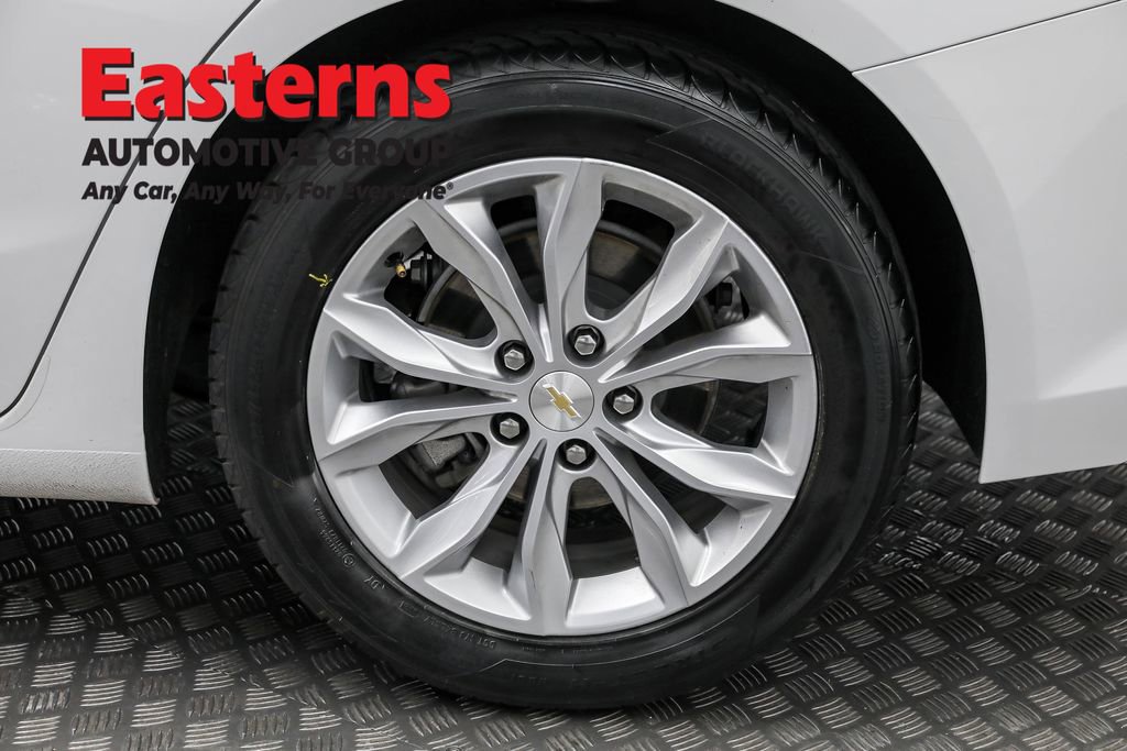 Used 2023 Chevrolet Malibu LT image 33