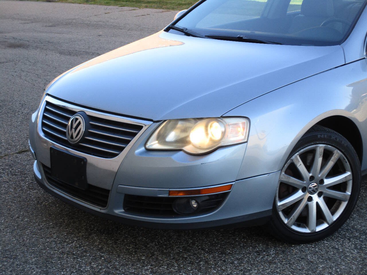 Used 2007 Volkswagen Passat 3.6 AWD/4WD image 24