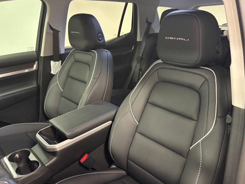 New 2026 GMC Terrain Denali w/ LPO, Floor Liner Package image 22