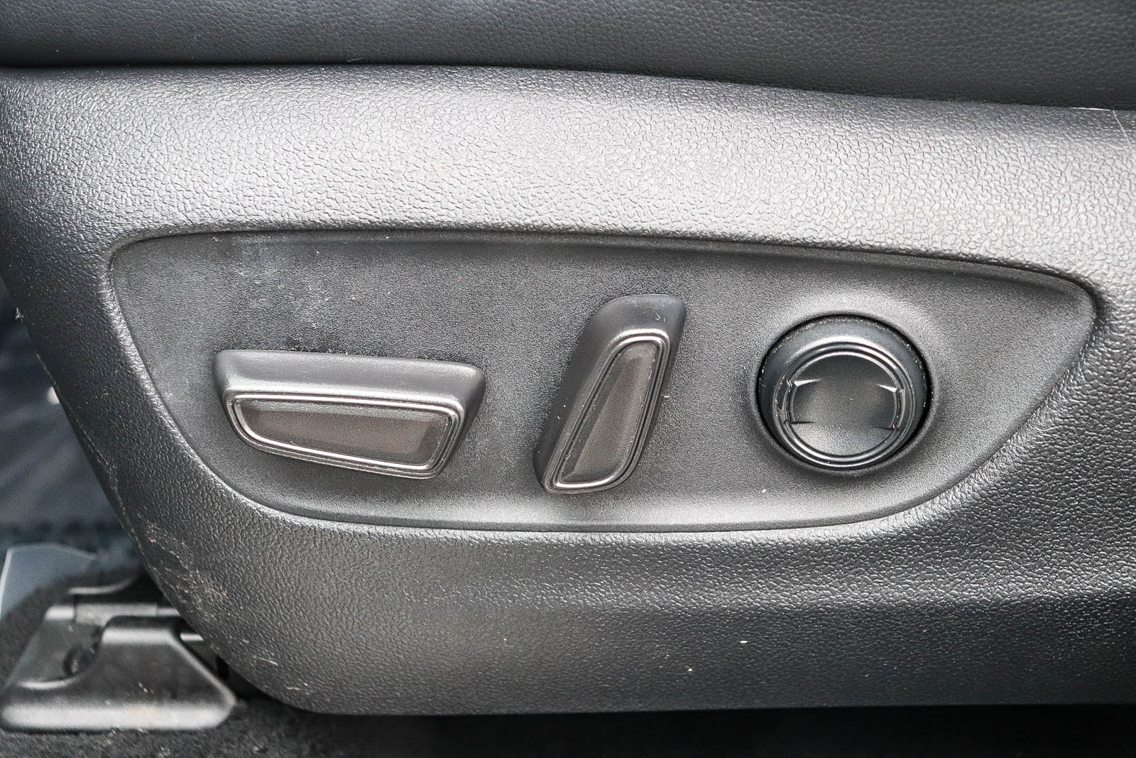 Used 2021 Toyota Highlander Platinum image 24