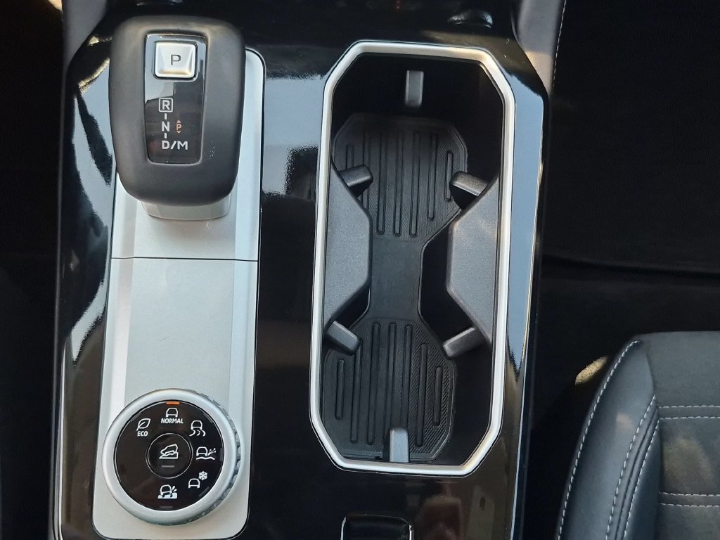 Used 2025 Mitsubishi Outlander SE AWD/4WD image 24