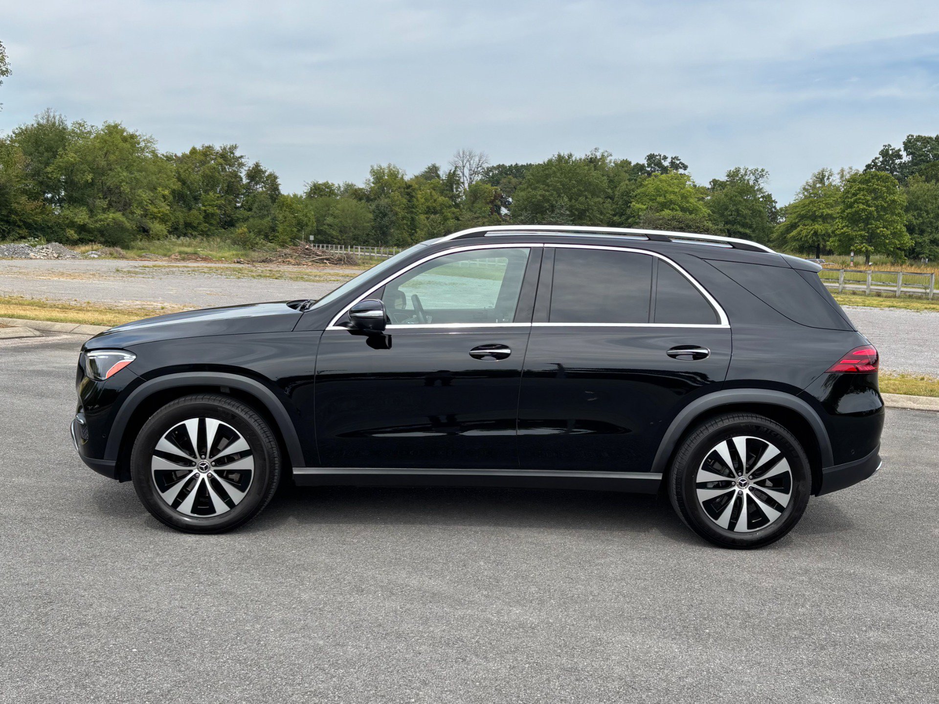 Used 2025 Mercedes-Benz GLE 350 4MATIC image 7