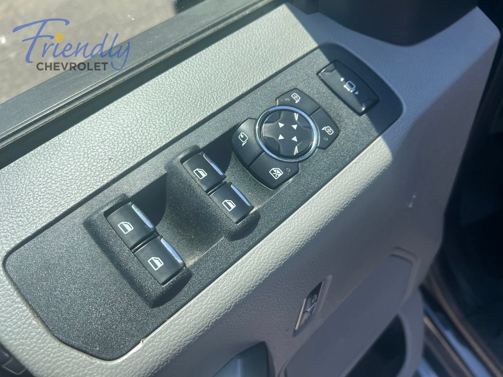 Used 2017 Ford F250 XLT w/ XLT Premium Package AWD/4WD image 17