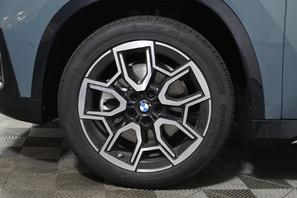 New 2026 BMW X1 xDrive28i w/ Technology Package AWD/4WD image 12