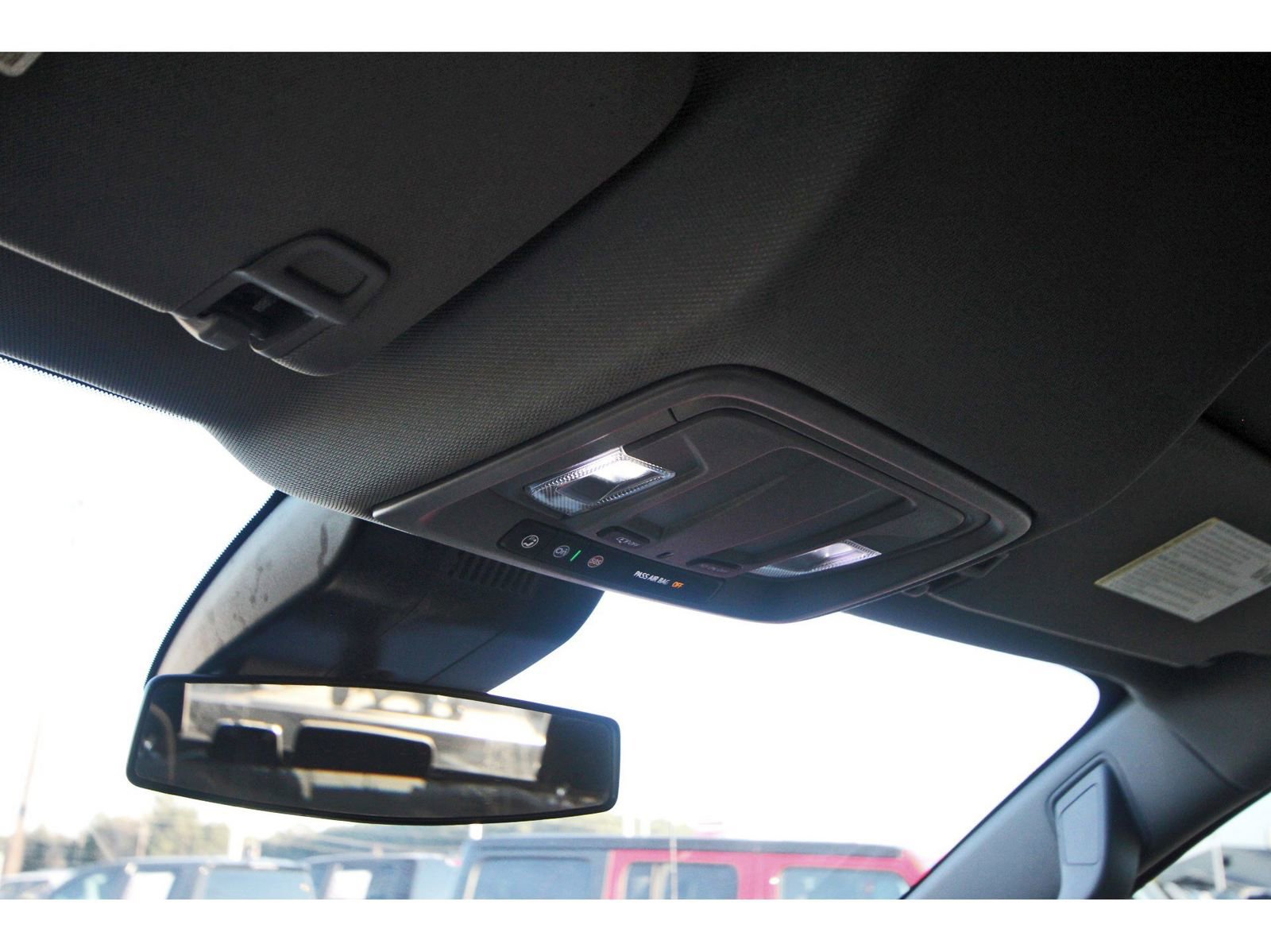 Used 2025 Chevrolet Silverado 1500 LT image 23