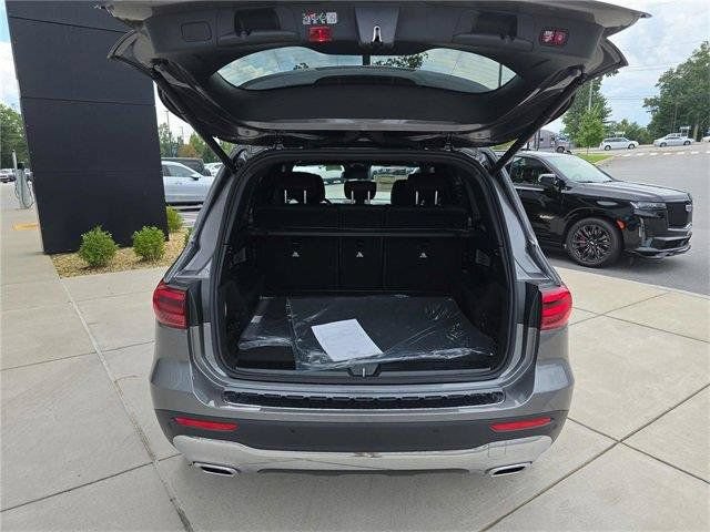 Used 2026 Mercedes-Benz GLB 250 4MATIC image 6