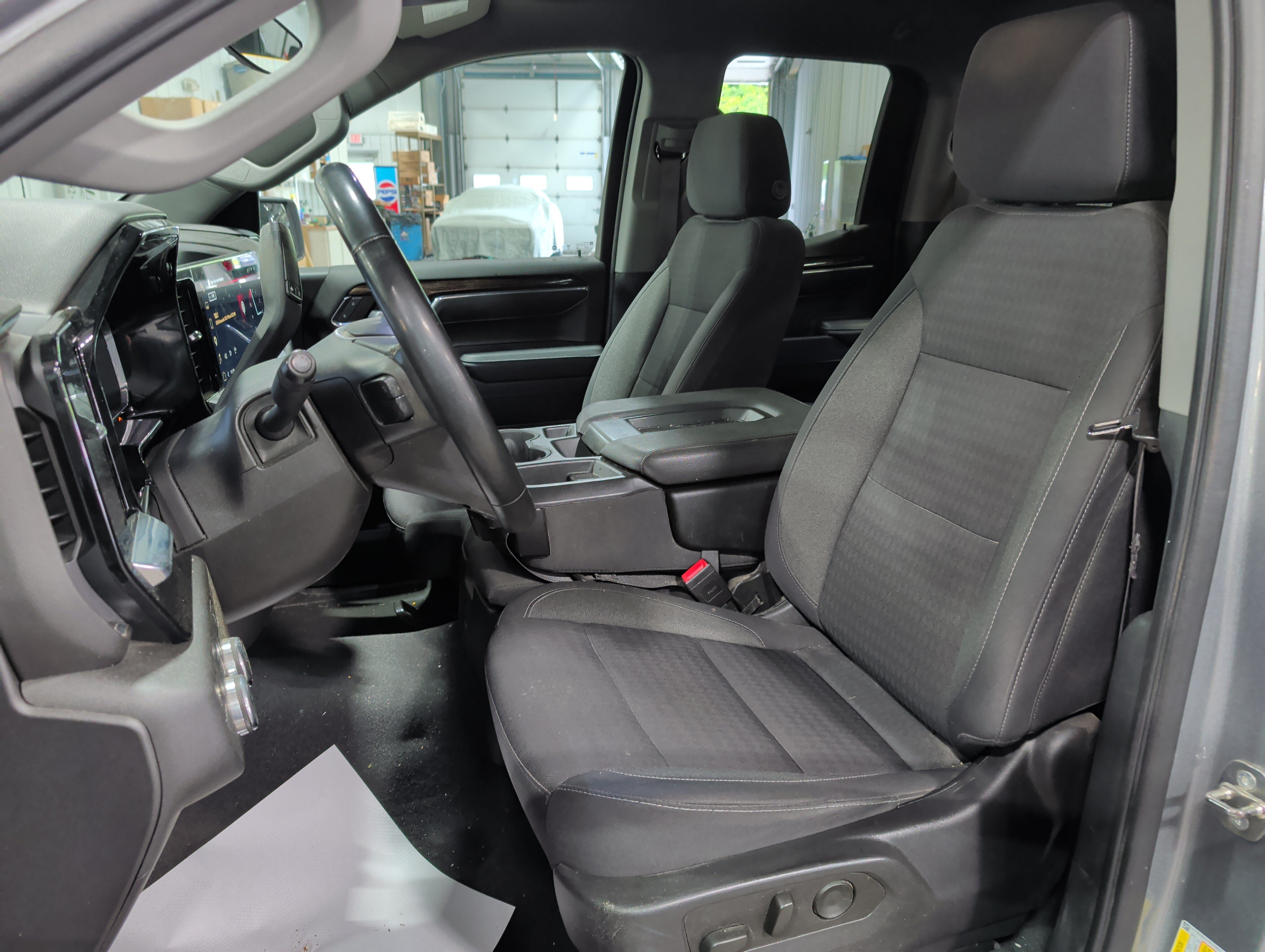 Used 2023 GMC Sierra 1500 SLE AWD/4WD image 8