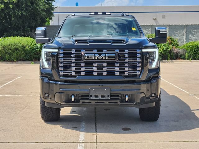 Used 2025 GMC Sierra 2500 Denali Ultimate AWD/4WD image 2