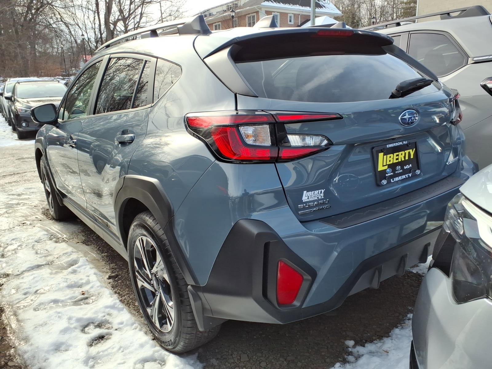 Certified 2025 Subaru Crosstrek 2.0i Premium image 4