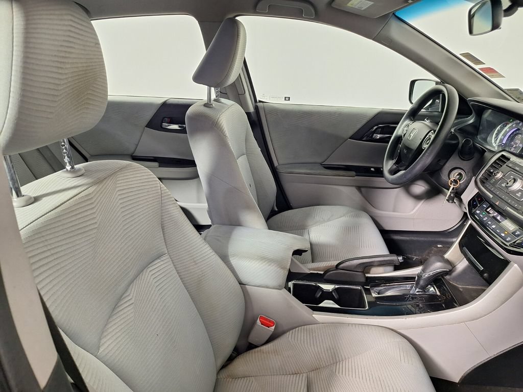 Used 2017 Honda Accord LX image 26