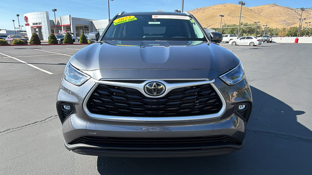 Certified 2023 Toyota Highlander XLE AWD/4WD image 8