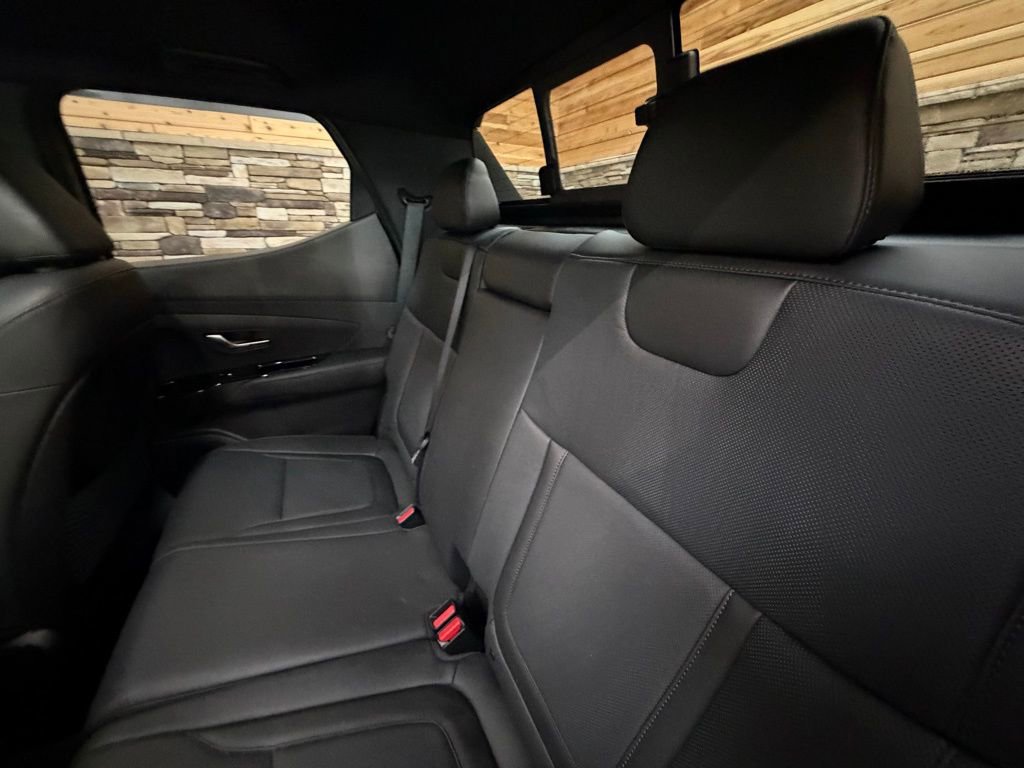 Used 2023 Hyundai Santa Cruz Limited image 31