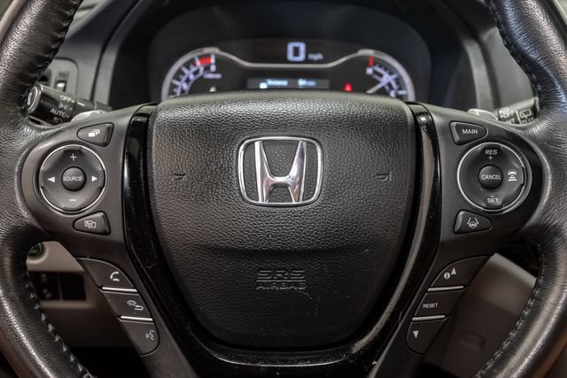 Used 2016 Honda Pilot Touring image 14