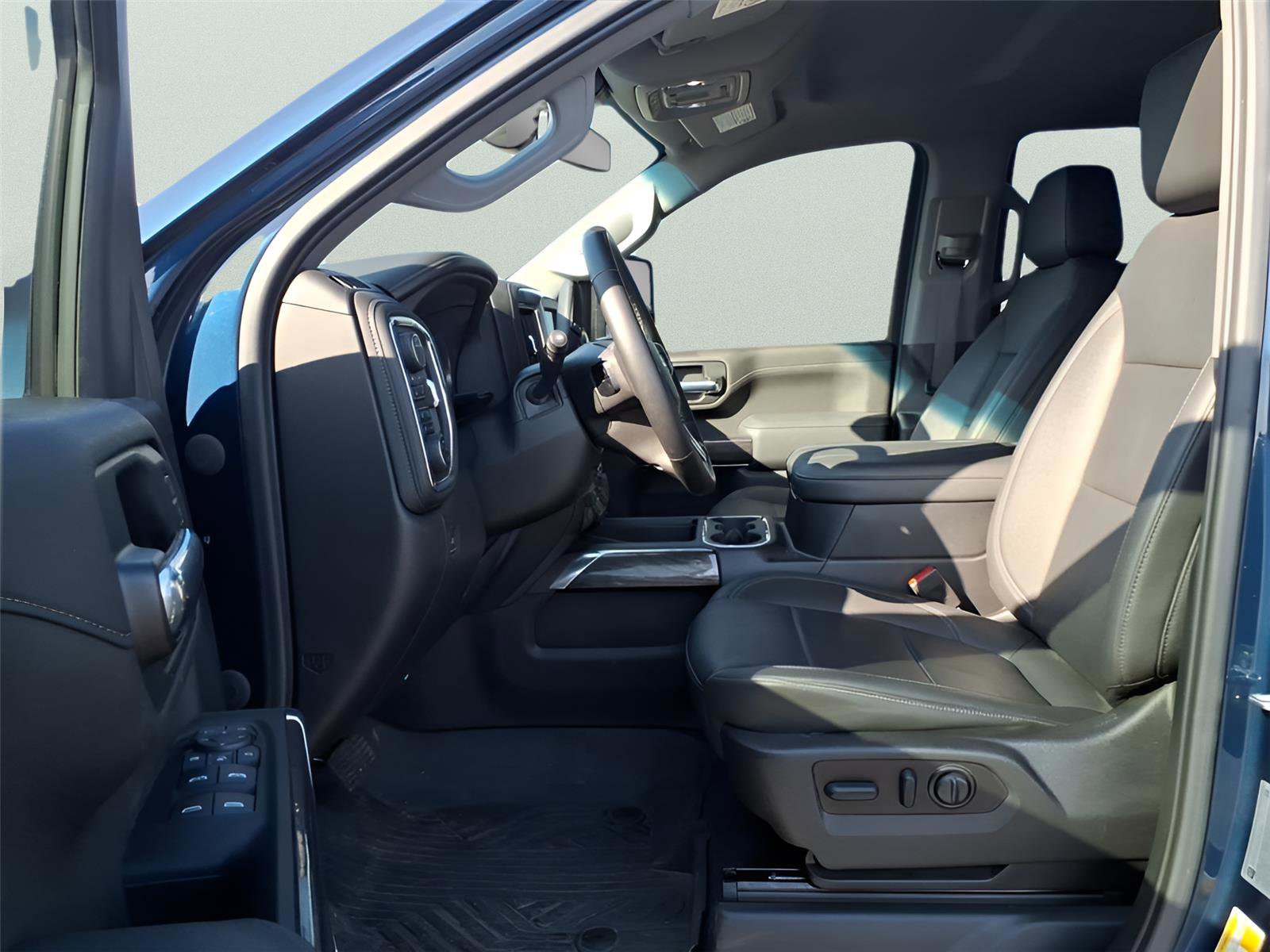 Used 2023 Chevrolet Silverado 2500 LTZ image 18