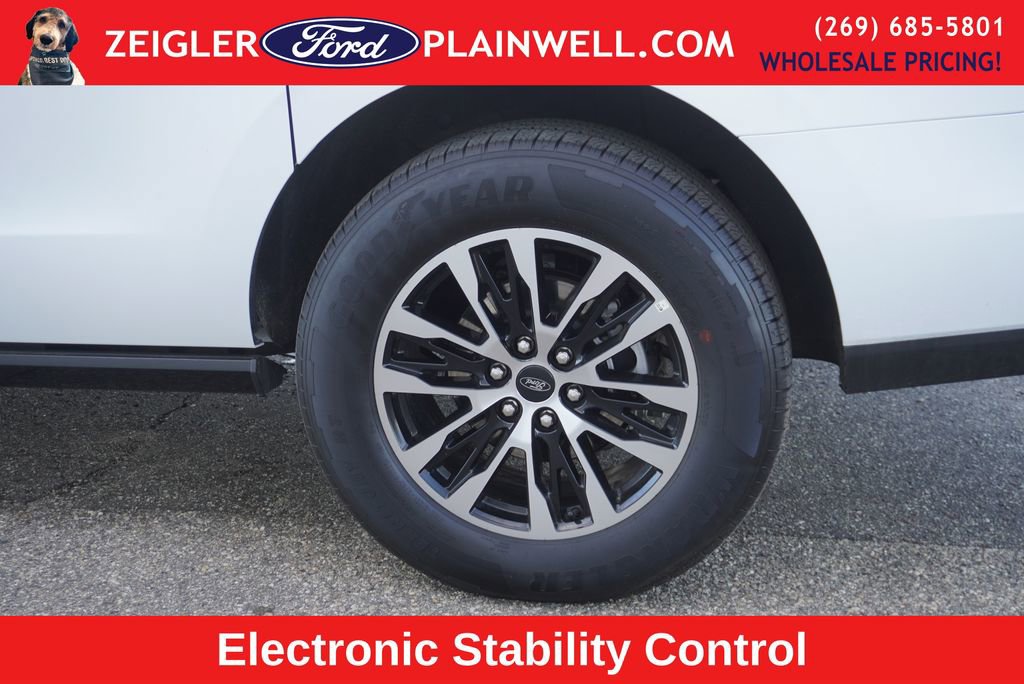 Used 2025 Ford Expedition Max Platinum image 9
