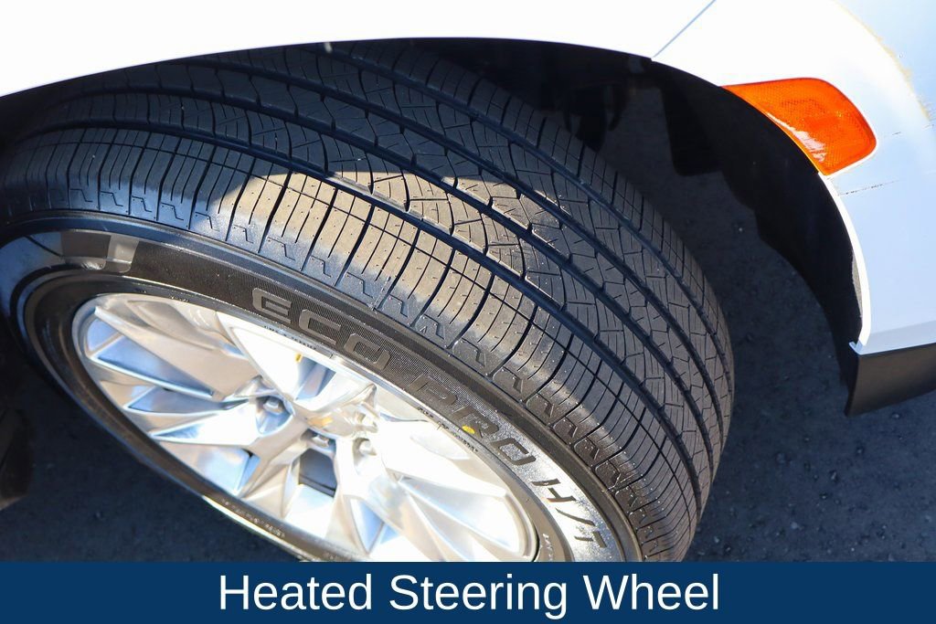 Used 2023 Chevrolet Suburban Premier image 42