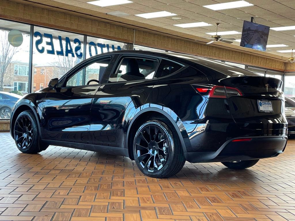 Used 2023 Tesla Model Y Long Range image 6