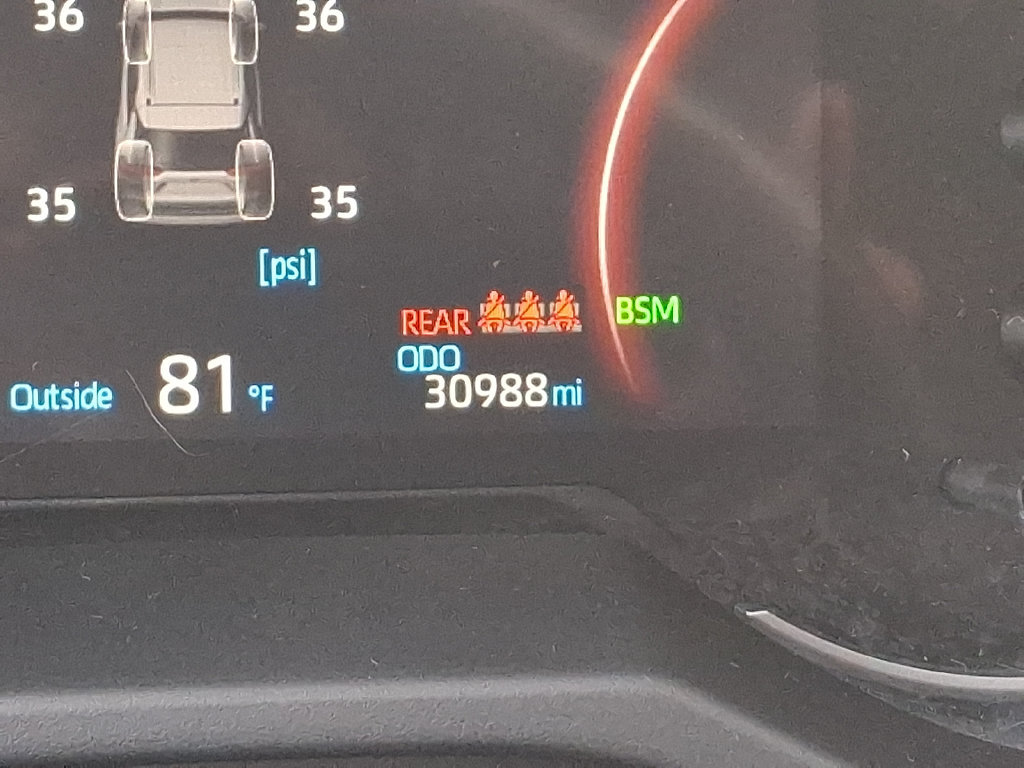 Used 2025 Toyota RAV4 XLE AWD/4WD image 19
