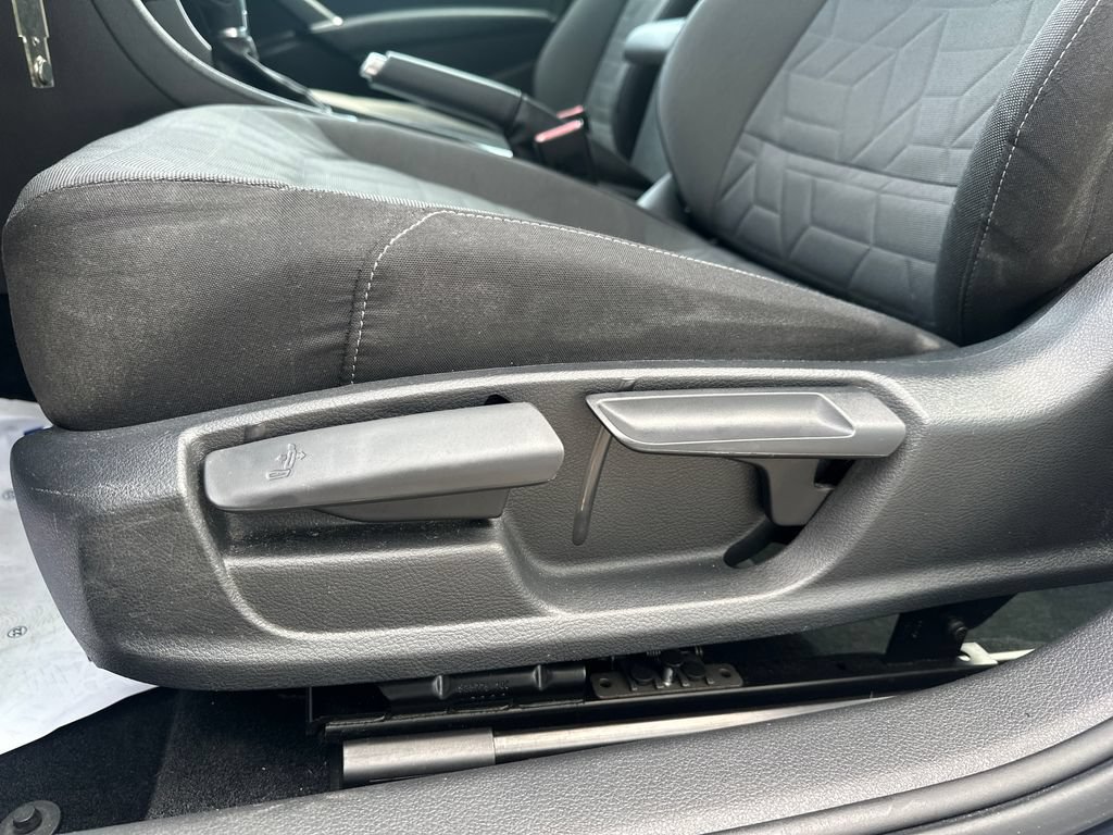 Certified 2021 Volkswagen Passat 2.0T S FWD image 9
