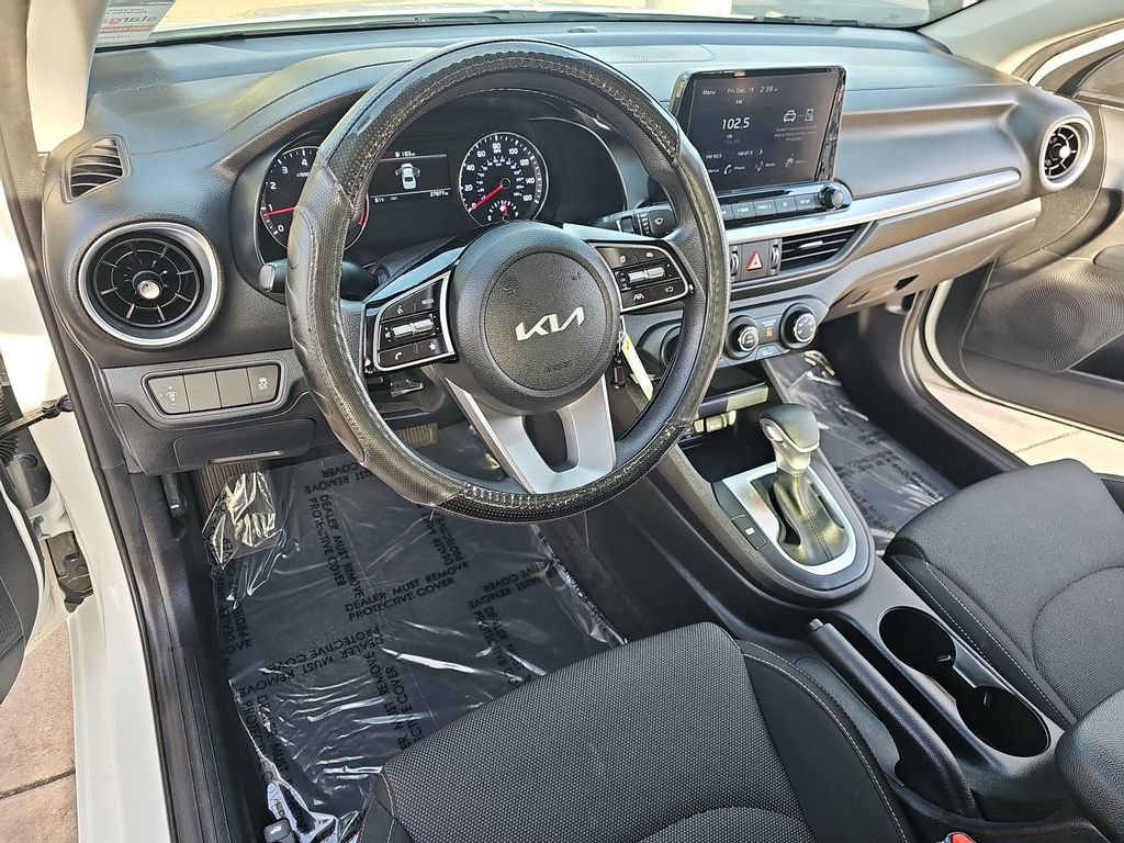 Used 2023 Kia Forte LX image 16